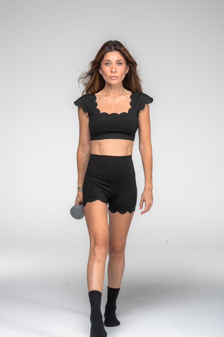 SHORT TAILLE HAUTE AVEC DETAILS WAVY